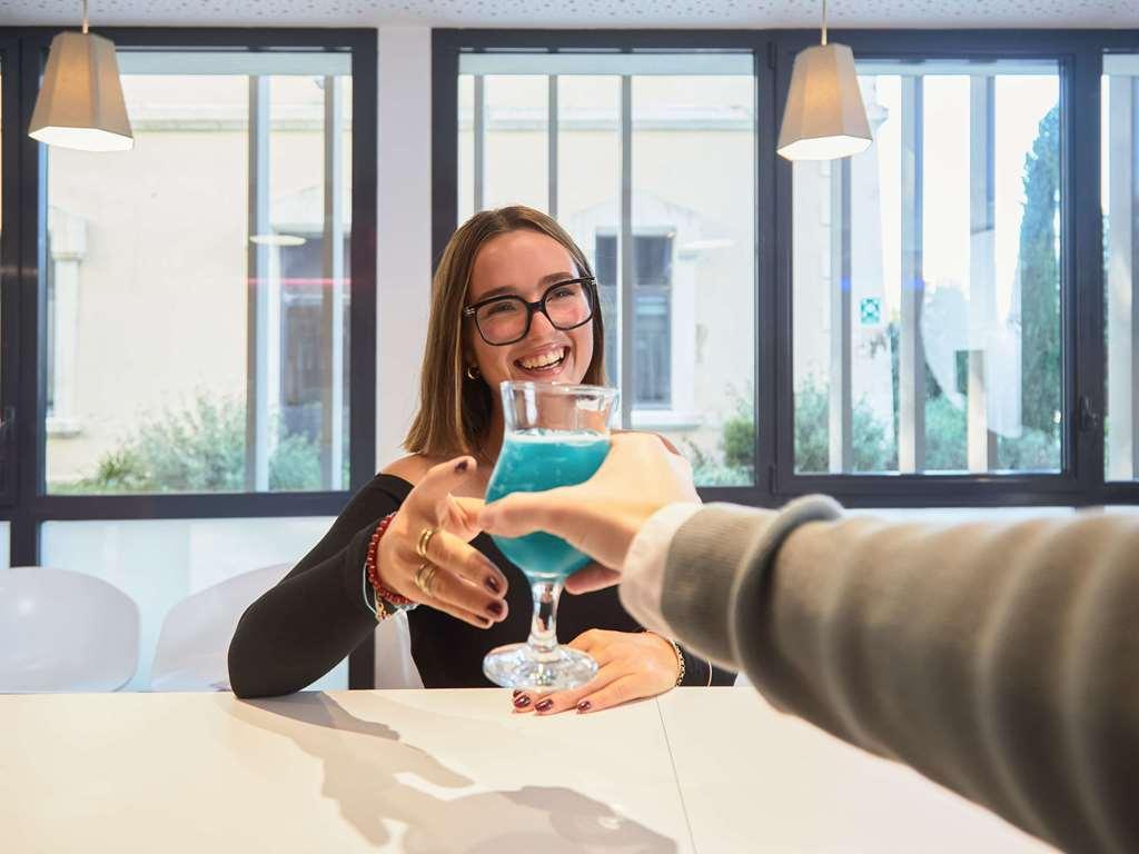 Ibis Styles Montelimar Centre Hotel Ресторант снимка